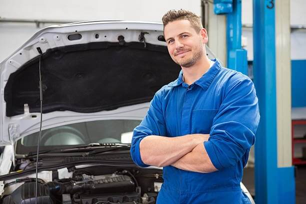 auto body repair service downsview